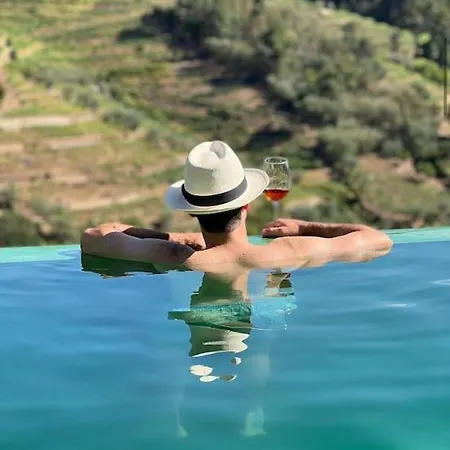 Nyaraló Outeiro Douro House *